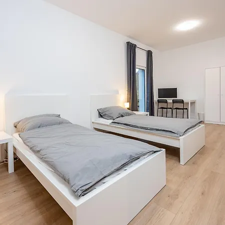 Monteurhome24 - Moderne In Erlensee